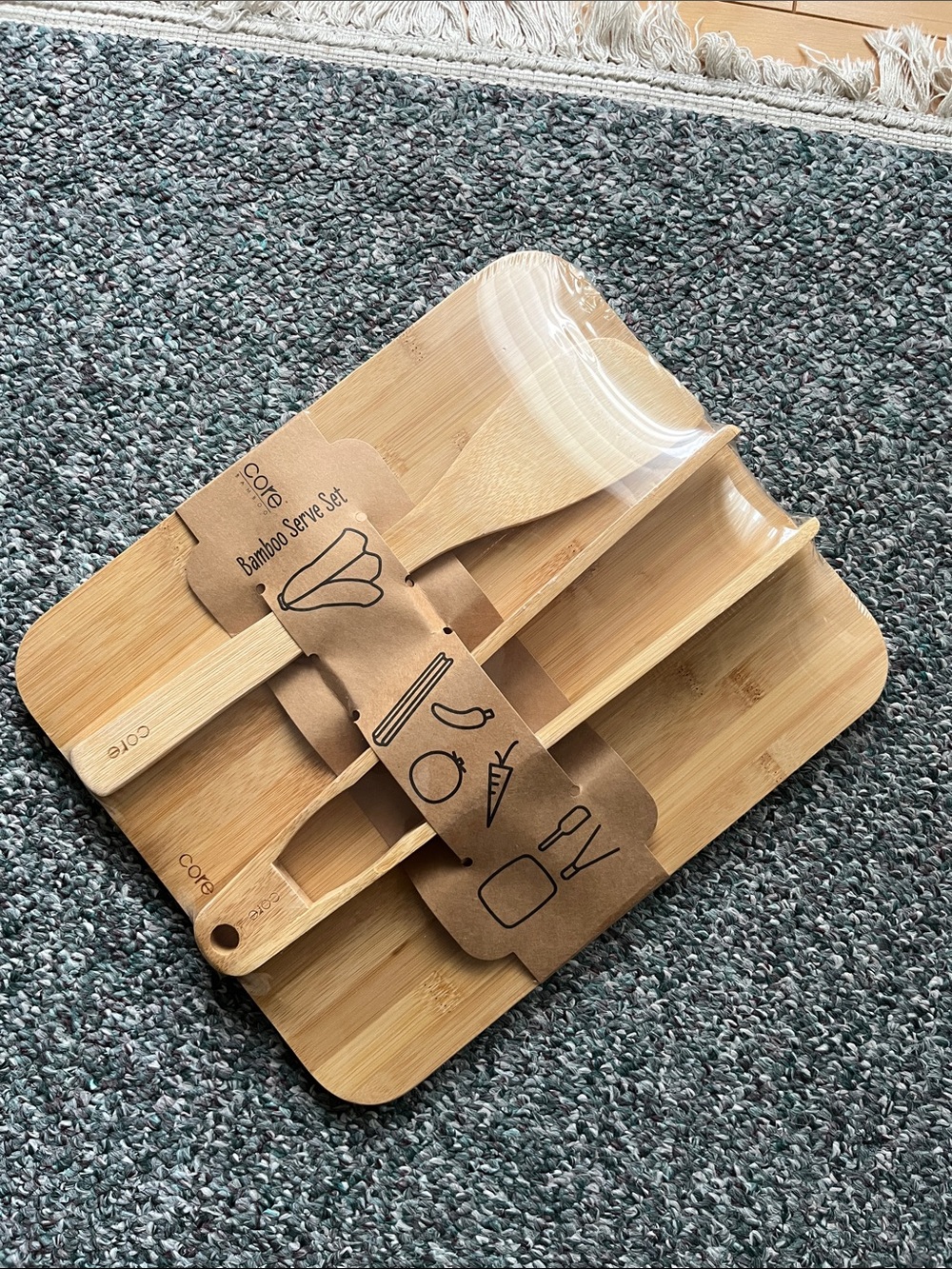 BRAND NEW Bamboo serving set